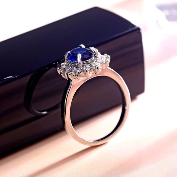 Silver Oval Cut Blue Sapphire Ring SZ 7 - Picture 3 of 3